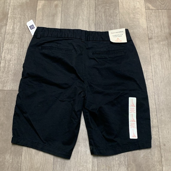 Womens NWT Khakis By Gap The City‎ Bermuda Black Shorts - Picture 2 of 8